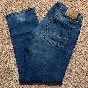 Men’s AE Slim Straight Jeans
